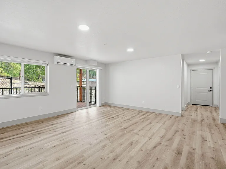 1816 N 15th St #203 — Photo 3