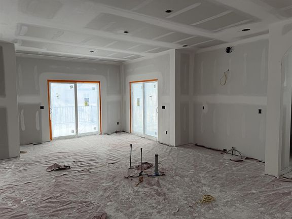 4th image of L208 Stonecrop Way