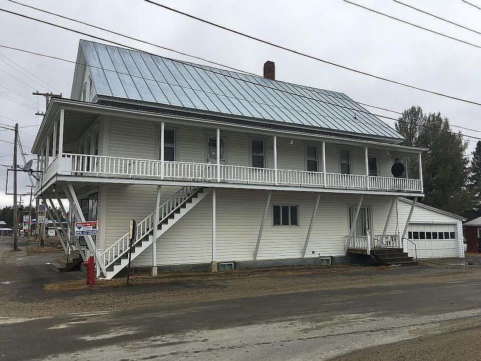 2nd image of 395 Main St