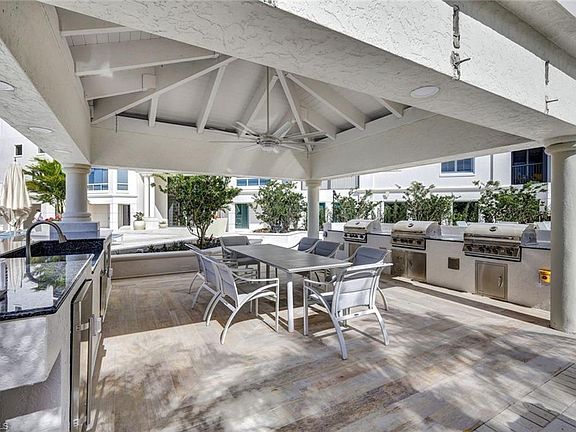 4th image of 8473 Bay Colony DR #1901