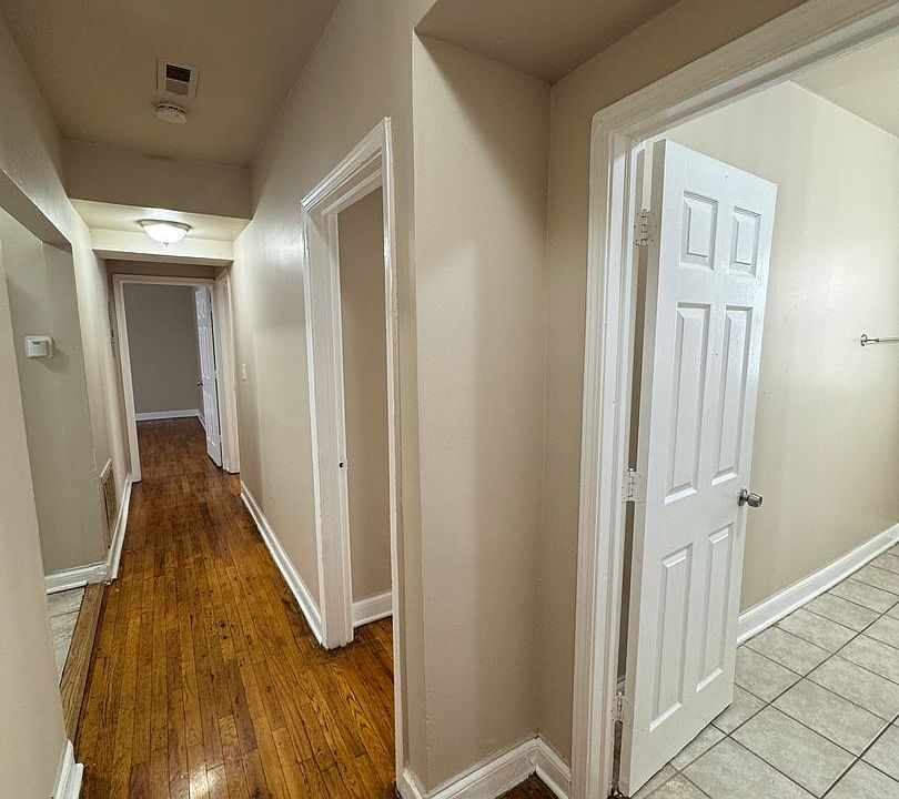 1st image of 4840 W Adams St #2