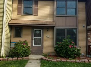 605 Magnolia Ct, Marlton, NJ 08053