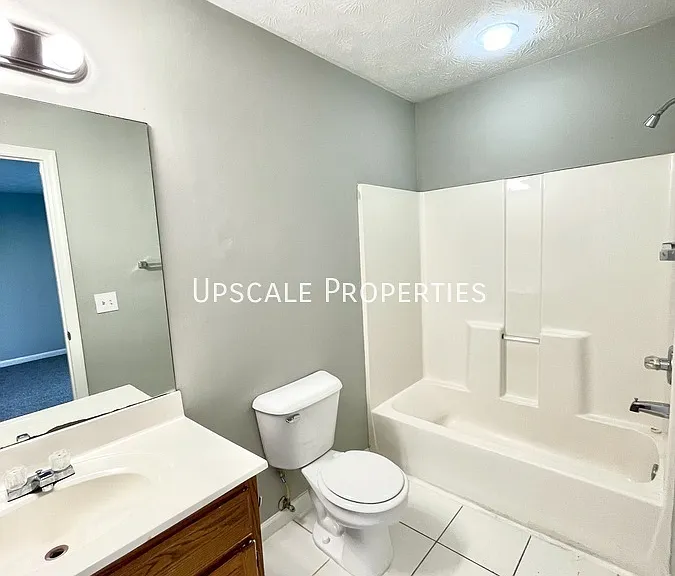 1088 Merrick Dr #2 — Photo 7