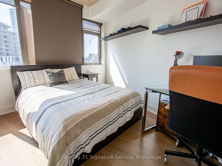 90 Trinity St #507 — Photo 8