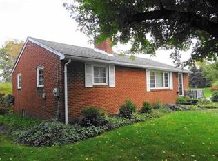 133 E Indiana Ave, Houston, PA 15342