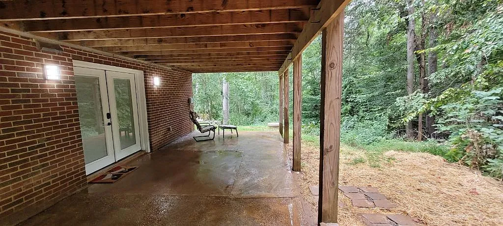 Building Photo - 10711 Pineview Rd #BASEMENT