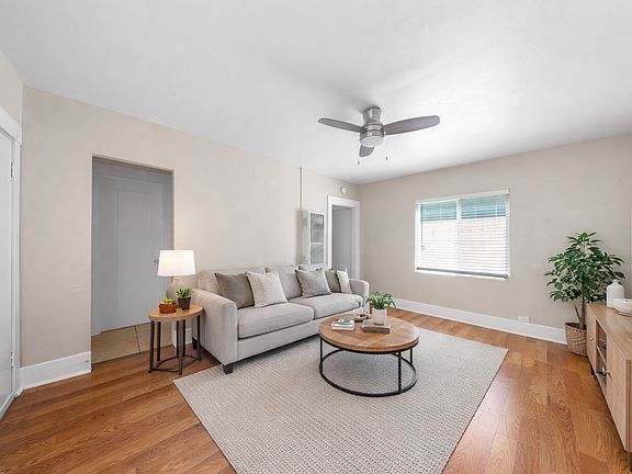 2nd image of 1335 Junipero Ave APT 4