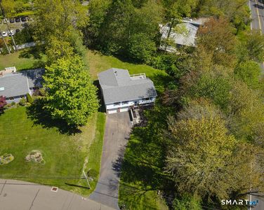 2 Spice Bush Lane, Branford, CT, 06405