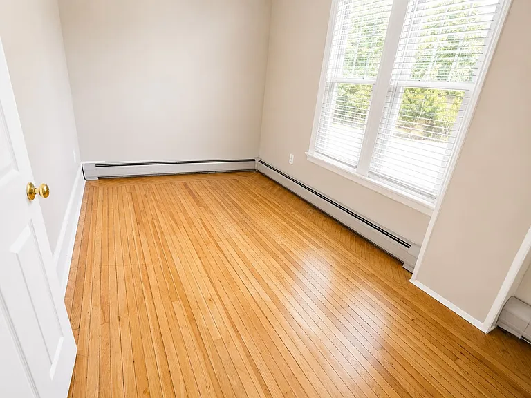 33 Maple St — Photo 10