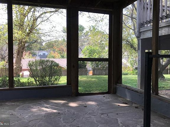 4th image of 4210 Brookfield Dr