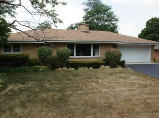 6026 Dunham Rd, Downers Grove, IL 60516