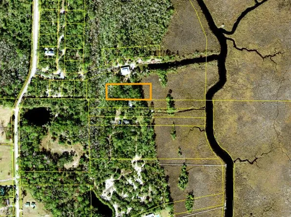 127 Scipio Landing Rd, Apalachicola, FL 32320