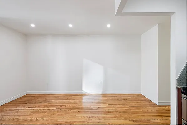 Rented by Douglas Elliman | media 19