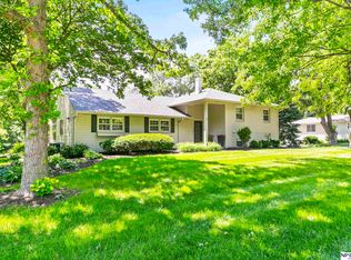 1706 S 88th St, Omaha, NE 68124