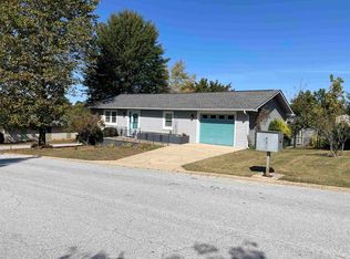 609 Village Inn Rd, Harrison, AR 72601