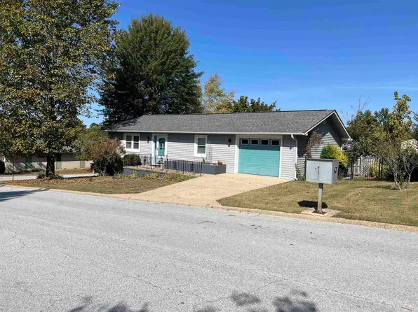 609 Village Inn Rd, Harrison, AR 72601