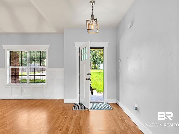 5th image of 25473 Lakeland Dr