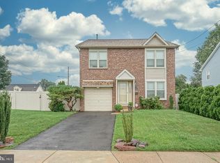 3701 President St, Philadelphia, PA 19114