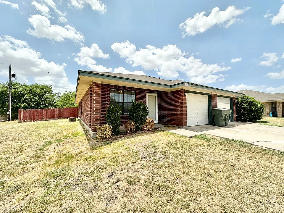 5206 Daybreak Dr