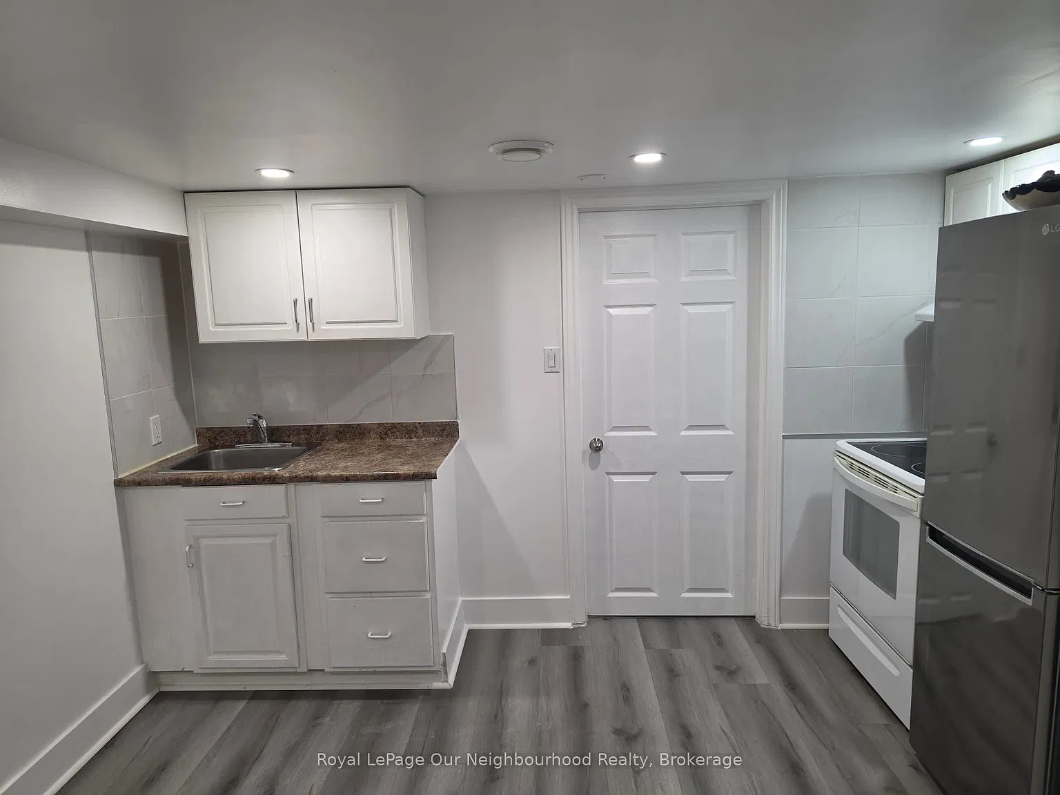 2 bed, $2,000 — Photo 3