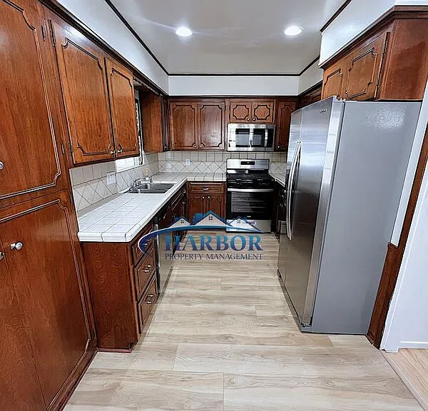 2632 S Averill Ave — Photo 12