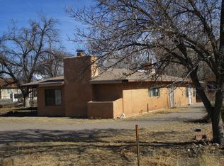 2430 Venetian Way SW, Albuquerque, NM 87105