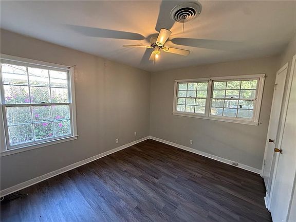 5th image of 3853 San Juan Dr