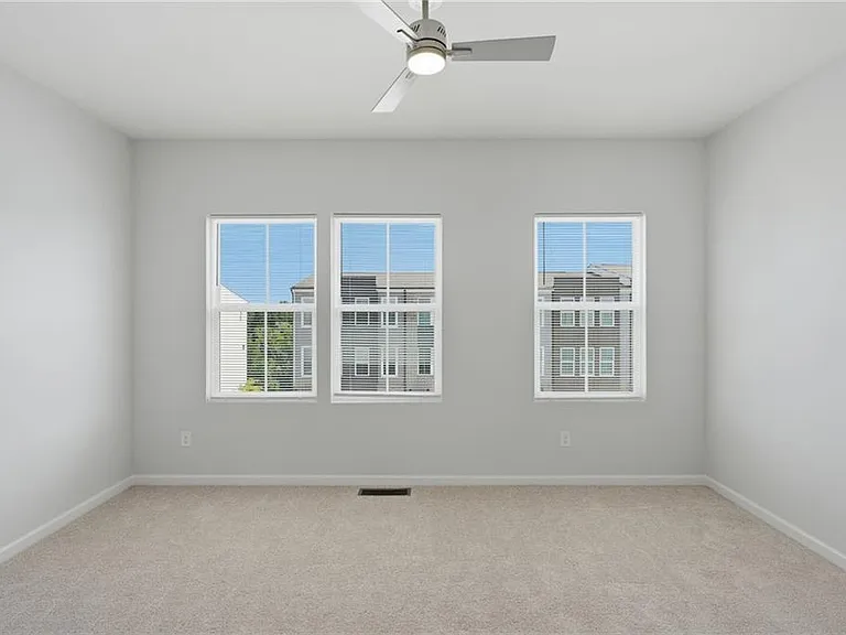 1422 Creekside Cir #211 — Photo 16