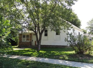 417 W 9th St, Grand Island, NE 68801
