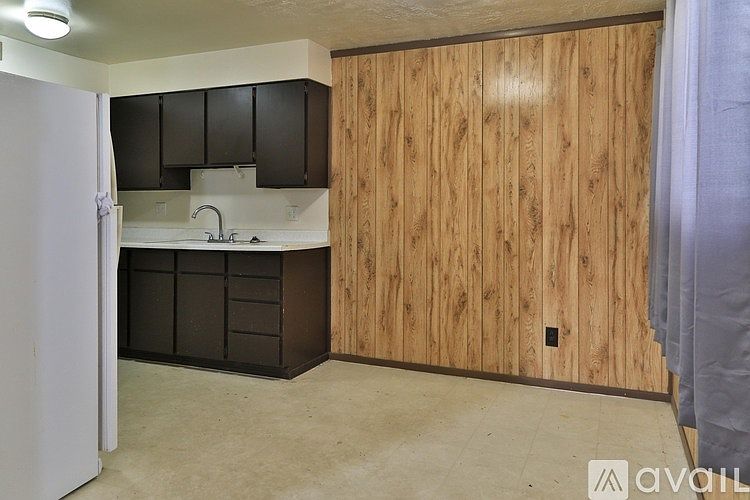1st image of 265 River View Dr APT 3