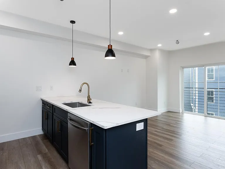 2230 Nicholson St SE #12 — Photo 12