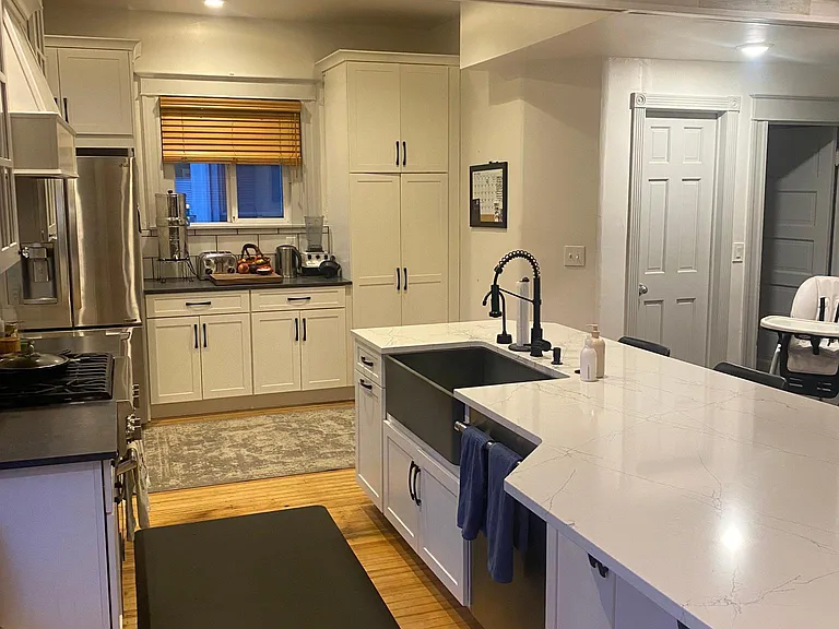 245 S Logan St — Photo 4