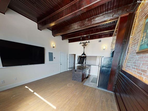 2nd image of 25 Saint Marys St #4