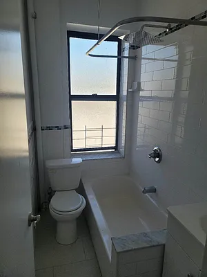 Rented by Voro Purple LLC | media 10