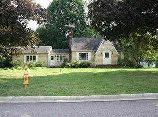 1958 Parkgate Ave, Akron, OH 44320