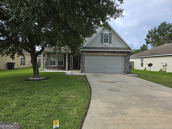 4th image of 110 Pine Bluff Blvd W
