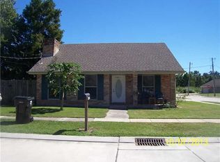3001 Legend St, Meraux, LA 70075
