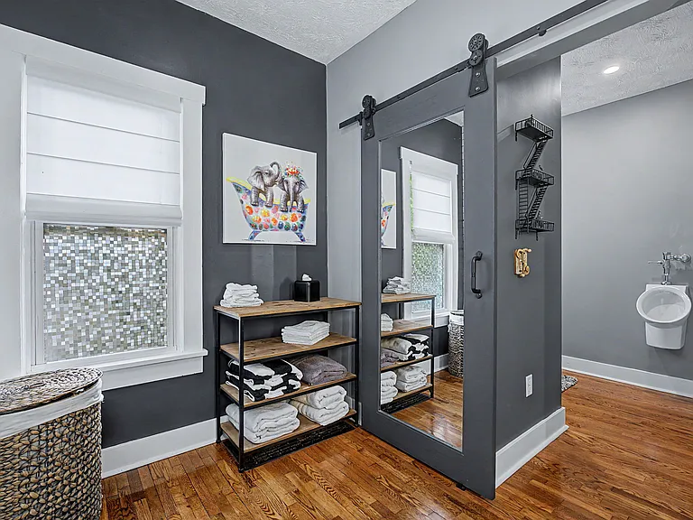 338 Elm St — Photo 10