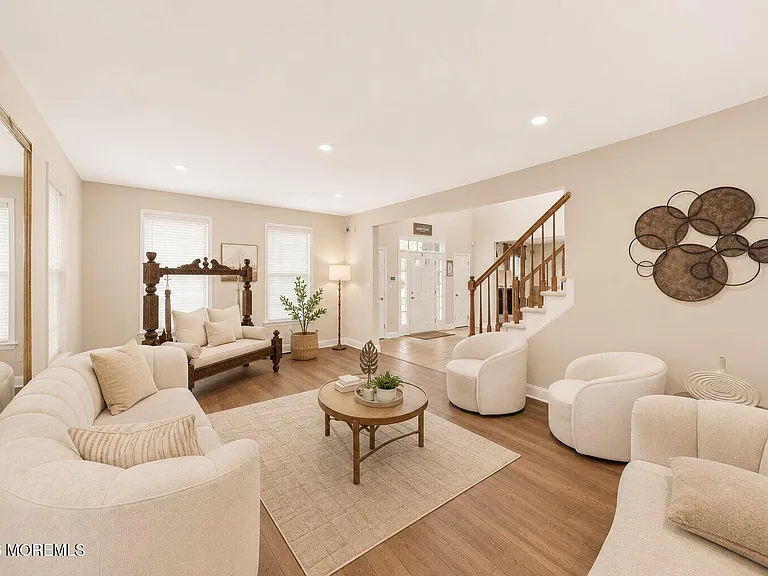 14 Heathrow Ct — Photo 10