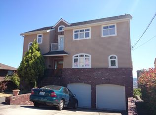 3302 35th Ave SW, Seattle, WA 98126