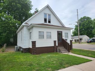 1205 E Hickory St, Decatur, IL 62526