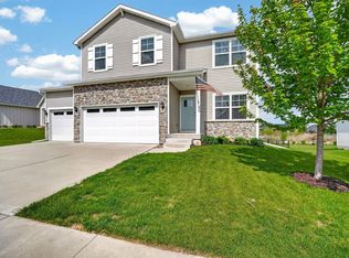 7618 NW 95th Ct, Johnston, IA 50131