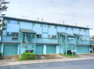 912 SW 11th St APT 2, Newport, OR 97365