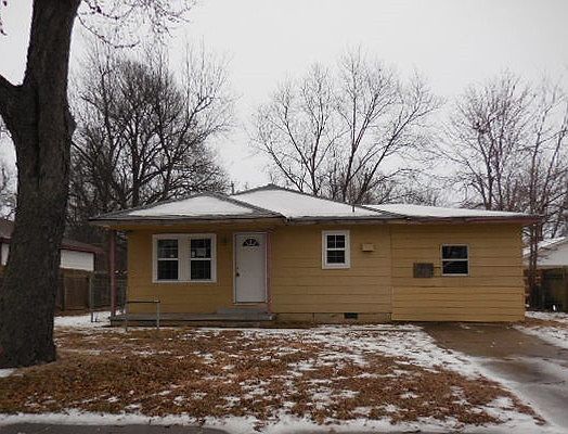 1st image of 408 Lakewood St