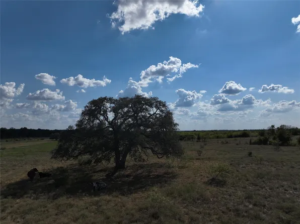 5 Tenney Creek Rd, Dale, TX 78616