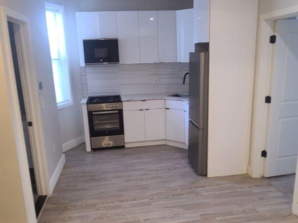 88 Wallis Ave #1RC