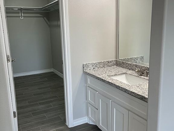 4th image of 119 Mimosa St APT B-b119