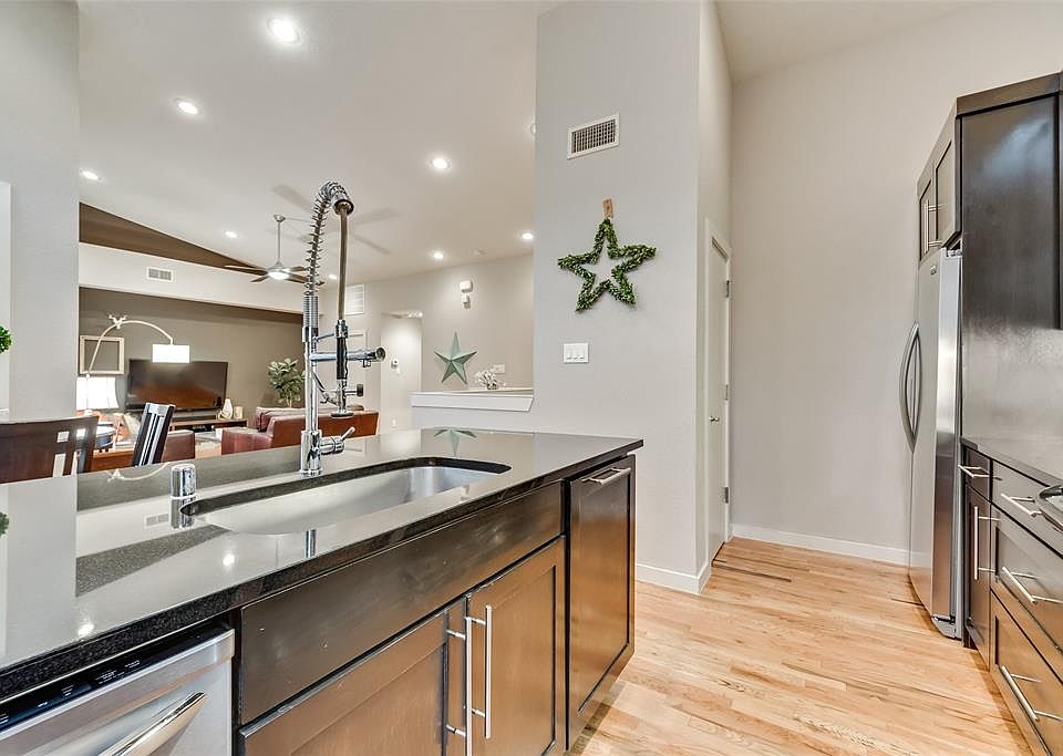 1st image of 1811 Euclid Ave #6