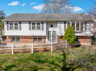 146 N Hill Rd, North Haven, CT 06473