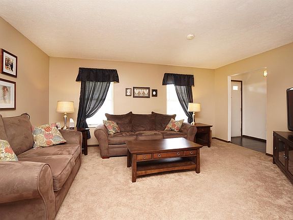 4th image of 120 Vista Ct